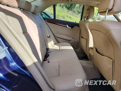 Zdjęcie 10 z 12 samochodu: 2010 MERCEDES-BENZ C 300 4MATIC VIN:WDDGF8BB7AR106085 - miniatura