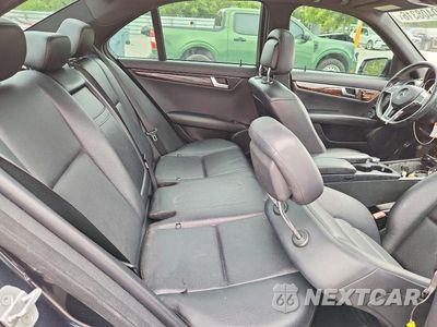 Zdjęcie 10 z 13 samochodu: 2012 MERCEDES-BENZ C 300 4MATIC VIN:WDDGF8BB6CR200056 - miniatura