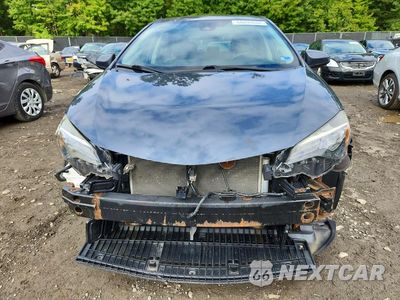 Piąte zdjęcie samochodu w środku: 2017 TOYOTA COROLLA LE VIN:2T1BURHE5HC756314 - miniatura