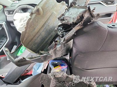 Zdjęcie 8 z 13 samochodu: 2025 TOYOTA RAV4 HYBRID XLE VIN:JTMRWRFVXSD292362 - miniatura