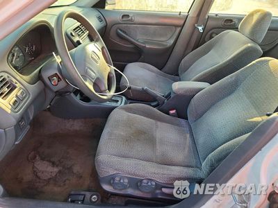 Zdjęcie 7 z 12 samochodu: 2000 HONDA CIVIC LX VIN:JHMEJ6675YS001752 - miniatura