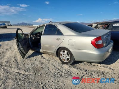 Drugie zdjęcie samochodu z przodu: 2002 TOYOTA CAMRY LE V6 VIN:4T1BF32K02U034115 - miniatura