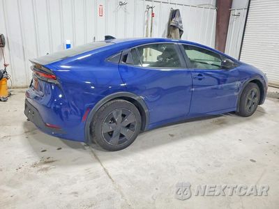 Trzecie zdjęcie samochodu z tyłu: 2026 TOYOTA PRIUS LE VIN:JTDACAAU5T3067764 - miniatura