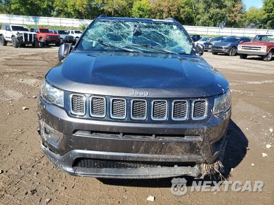 Piąte zdjęcie samochodu w środku: 2018 JEEP COMPASS LATITUDE VIN:3C4NJDBB7JT328397 - miniatura