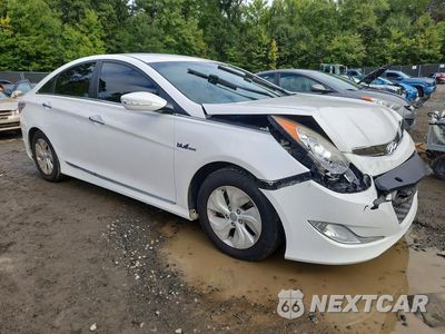 Czwarte zdjęcie samochodu z boku: 2014 HYUNDAI SONATA HYBRID VIN:KMHEC4A46EA113812 - miniatura