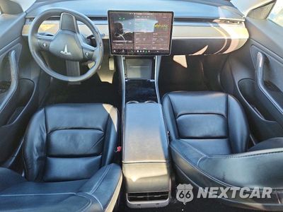 Zdjęcie 8 z 12 samochodu: 2019 TESLA MODEL 3 VIN:5YJ3E1EA4KF434691 - miniatura