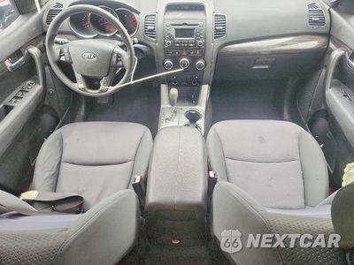 Zdjęcie 8 z 13 samochodu: 2012 KIA SORENTO LX VIN:5XYKT3A68CG275795 - miniatura