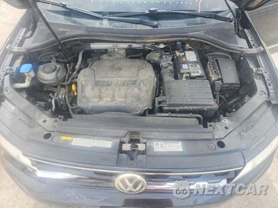Zdjęcie 12 z 13 samochodu: 2018 VOLKSWAGEN TIGUAN SE VIN:3VV2B7AX7JM218847 - miniatura