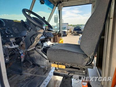 Zdjęcie 7 z 12 samochodu: 2020 FORD F59 DELIVERY VAN VIN:1F65F5KN3L0A04982 - miniatura