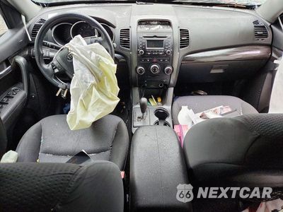 Zdjęcie 8 z 13 samochodu: 2012 KIA SORENTO LX VIN:5XYKT3A67CG191743 - miniatura