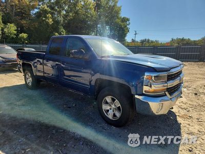 Czwarte zdjęcie samochodu z boku: 2016 CHEVROLET SILVERADO K1500 LT VIN:1GCVKREH3GZ267044 - miniatura