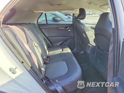 Zdjęcie 10 z 12 samochodu: 2026 KIA NIRO LX VIN:KNDCP3LE1T5349869 - miniatura