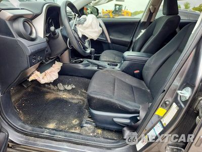 Zdjęcie 7 z 12 samochodu: 2017 TOYOTA RAV4 LE VIN:JTMBFREV6HJ111612 - miniatura