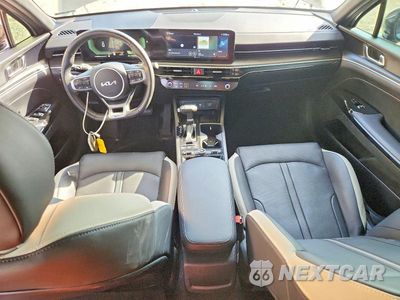 Zdjęcie 8 z 13 samochodu: 2025 KIA K5 GT LINE VIN:KNAG64J70S5325363 - miniatura