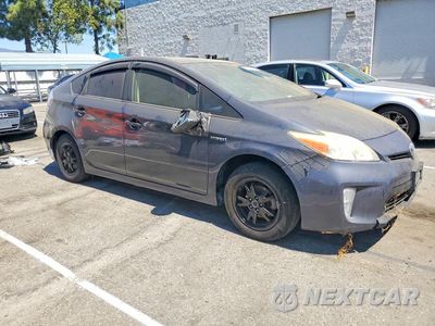 Czwarte zdjęcie samochodu z boku: 2012 TOYOTA PRIUS THREE VIN:JTDKN3DU1C1511823 - miniatura