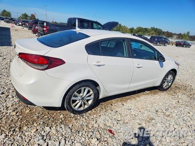 Trzecie zdjęcie samochodu z tyłu: 2017 KIA FORTE LX VIN:3KPFL4A78HE017443 - miniatura