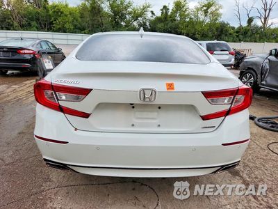 Zdjęcie 6 z 12 samochodu: 2018 HONDA ACCORD TOURING VIN:1HGCV1F94JA075386 - miniatura