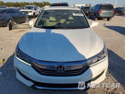 Piąte zdjęcie samochodu w środku: 2017 HONDA ACCORD EXL VIN:1HGCR2F82HA305244 - miniatura