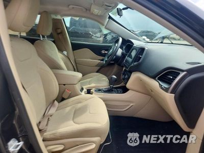 Zdjęcie 7 z 13 samochodu: 2019 JEEP CHEROKEE LATITUDE VIN:1C4PJLCBXKD416417 - miniatura