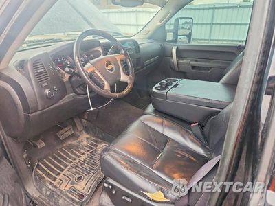 Zdjęcie 8 z 12 samochodu: 2011 CHEVROLET SILVERADO K1500 LT VIN:1GCRKSE39BZ285795 - miniatura