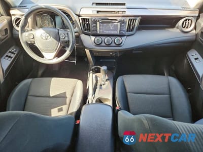 Zdjęcie 8 z 14 samochodu: 2018 TOYOTA RAV4 LE VIN:JTMZFREVXJJ750936 - miniatura