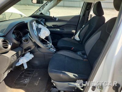 Zdjęcie 7 z 12 samochodu: 2020 NISSAN KICKS S VIN:3N1CP5BV1LL565396 - miniatura