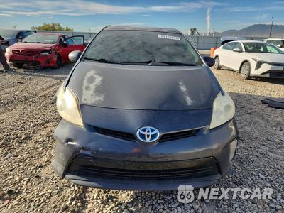Piąte zdjęcie samochodu w środku: 2012 TOYOTA PRIUS THREE VIN:JTDKN3DU2C1602566 - miniatura