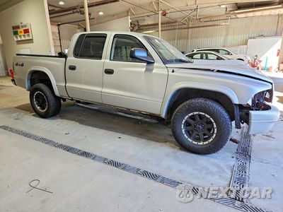 Czwarte zdjęcie samochodu z boku: 2004 DODGE DAKOTA QUAD SPORT VIN:1D7HG38N74S504867 - miniatura
