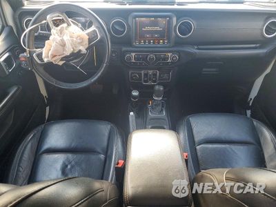Zdjęcie 8 z 13 samochodu: 2018 JEEP WRANGLER UNLIMITED SAHARA VIN:1C4HJXEN1JW243327 - miniatura