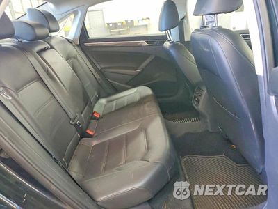 Zdjęcie 10 z 12 samochodu: 2017 VOLKSWAGEN PASSAT SE VIN:1VWBT7A37HC018102 - miniatura