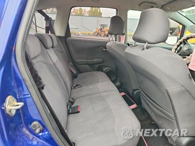 Zdjęcie 10 z 12 samochodu: 2009 HONDA FIT VIN:JHMGE882X9S051915 - miniatura