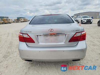 Zdjęcie 6 z 12 samochodu: 2010 LEXUS LS 460 VIN:JTHBL5EFXA5100085 - miniatura