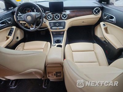 Zdjęcie 8 z 12 samochodu: 2017 MERCEDES-BENZ CLA 250 4MATIC VIN:WDDSJ4GB6HN414926 - miniatura