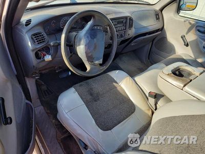 Zdjęcie 8 z 12 samochodu: 2001 FORD F150 VIN:1FTRF17WX1NA21027 - miniatura
