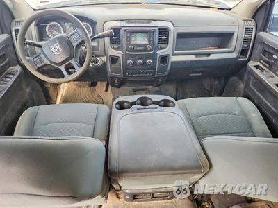 Zdjęcie 8 z 13 samochodu: 2016 RAM 3500 VIN:3C7WRTCL4GG267982 - miniatura