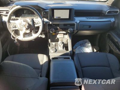 Zdjęcie 8 z 12 samochodu: 2024 TOYOTA TACOMA SR5 VIN:3TMLB5JN8RM030355 - miniatura