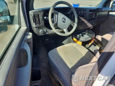 Zdjęcie 8 z 13 samochodu: 2014 GMC SAVANA G2500 VIN:1GTW7FCA0E1908723 - miniatura