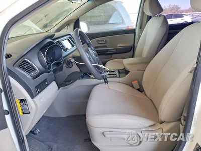 Zdjęcie 7 z 13 samochodu: 2020 KIA SEDONA L VIN:KNDMA5C12L6635495 - miniatura