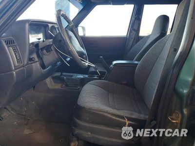 Zdjęcie 7 z 12 samochodu: 2000 JEEP CHEROKEE SPORT VIN:1J4FF48S1YL102403 - miniatura