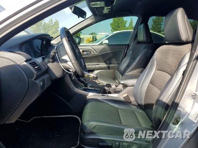 Zdjęcie 7 z 12 samochodu: 2017 HONDA ACCORD SPORT VIN:1HGCR2F58HA230880 - miniatura