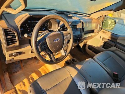Zdjęcie 8 z 12 samochodu: 2016 FORD F150 VIN:1FTMF1C84GKG05306 - miniatura
