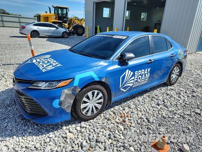 2019 TOYOTA CAMRY L 4T1B11HK3KU203361 - główne zdjęcie licytacji z USA - miniatura