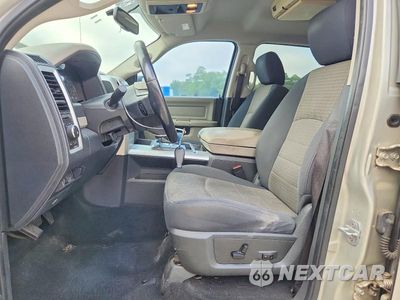 Zdjęcie 7 z 12 samochodu: 2010 DODGE RAM 1500 VIN:1D7RV1CT8AS186144 - miniatura