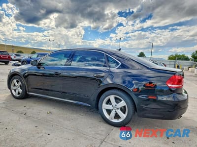 Drugie zdjęcie samochodu z przodu: 2015 VOLKSWAGEN PASSAT S VIN:1VWAT7A32FC111621 - miniatura