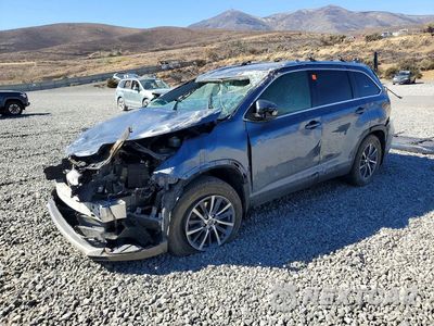2019 TOYOTA HIGHLANDER XLE 5TDJZRFHXKS704198 - główne zdjęcie licytacji z USA - miniatura