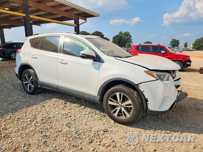 Czwarte zdjęcie samochodu z boku: 2018 TOYOTA RAV4 XLE VIN:JTMWFREV8JD120463 - miniatura