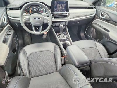 Zdjęcie 8 z 13 samochodu: 2025 JEEP COMPASS LATITUDE VIN:3C4NJDBNXST534941 - miniatura