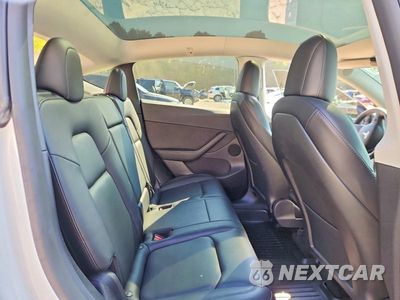 Zdjęcie 10 z 13 samochodu: 2022 TESLA MODEL Y VIN:7SAYGDEE4NF439742 - miniatura
