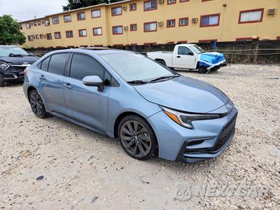 Czwarte zdjęcie samochodu z boku: 2024 TOYOTA COROLLA XSE VIN:JTDT4MCE9RJ105577 - miniatura