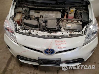 Zdjęcie 12 z 13 samochodu: 2014 TOYOTA PRIUS THREE VIN:JTDKN3DU4E1789490 - miniatura